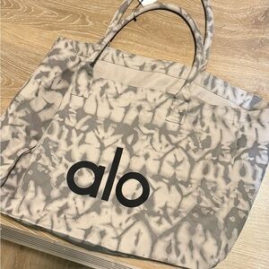 ALO Yoga Camouflage Gray Tote Bag